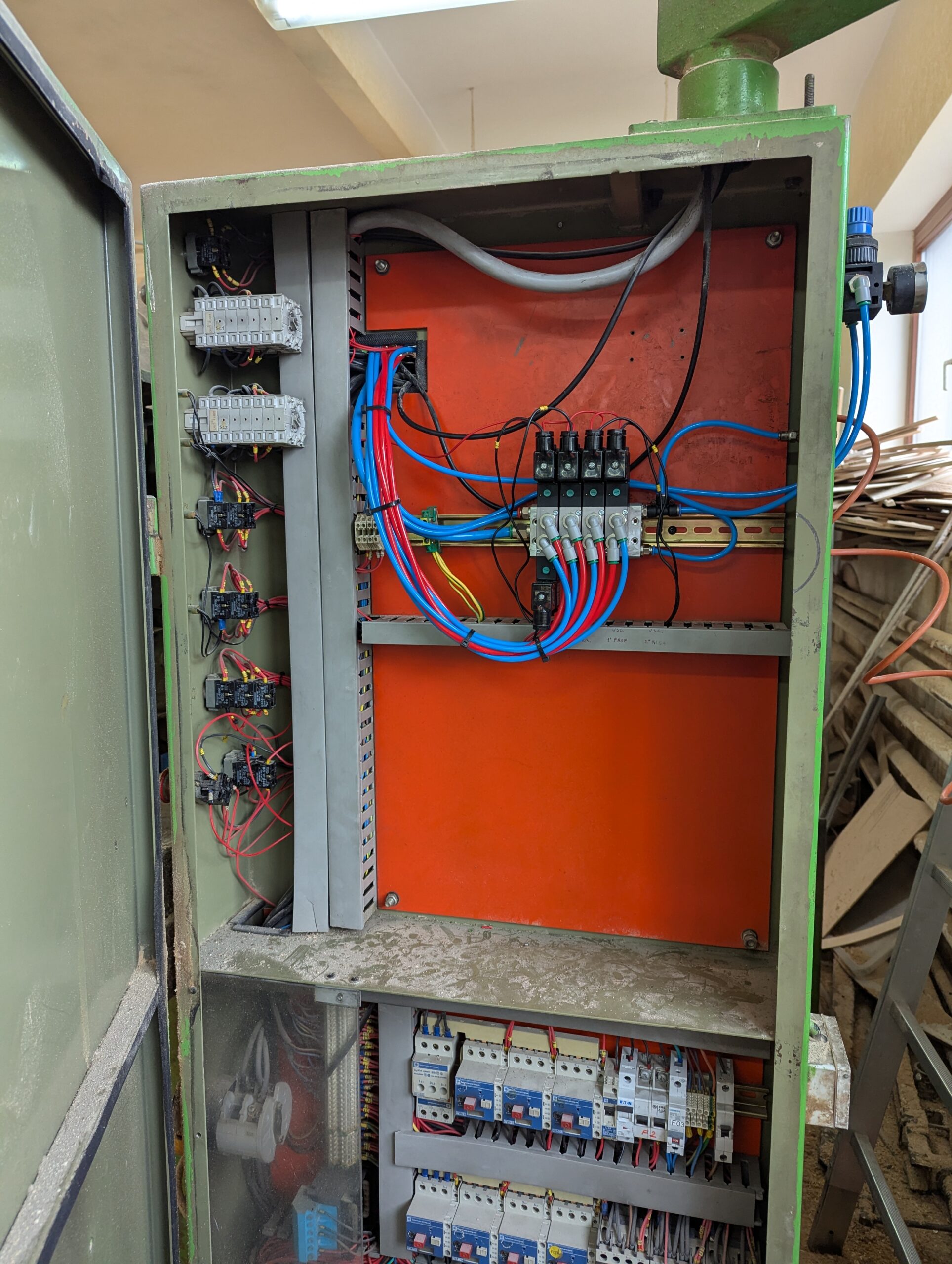 Modernizacja układu pneumatyki w maszynie CNC