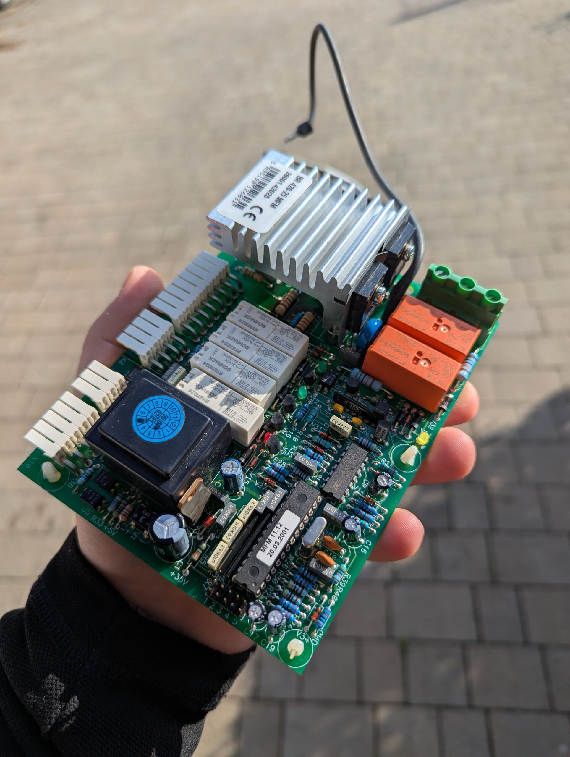 Naprawa dedykowanego sterownika PCB maszyny przemysłowej